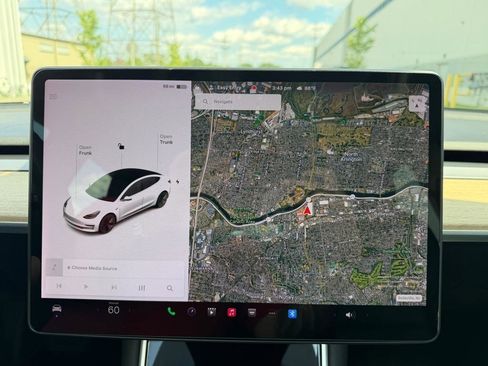 Used 2019 Tesla Model 3 Long Range AWD/4WD image 29