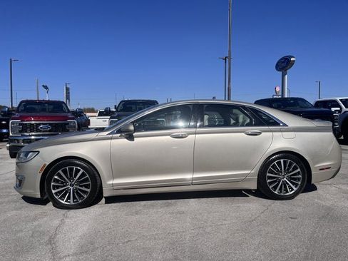Used 2017 Lincoln MKZ Premiere image 5