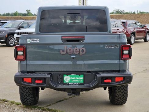 New 2025 Jeep Gladiator Rubicon image 4