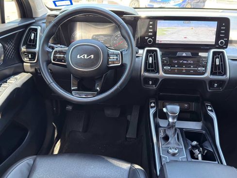 Certified 2022 Kia Sorento S FWD image 26