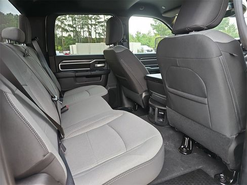 New 2024 RAM 2500 Big Horn w/ Heated Seats & Wheel Group image 11
