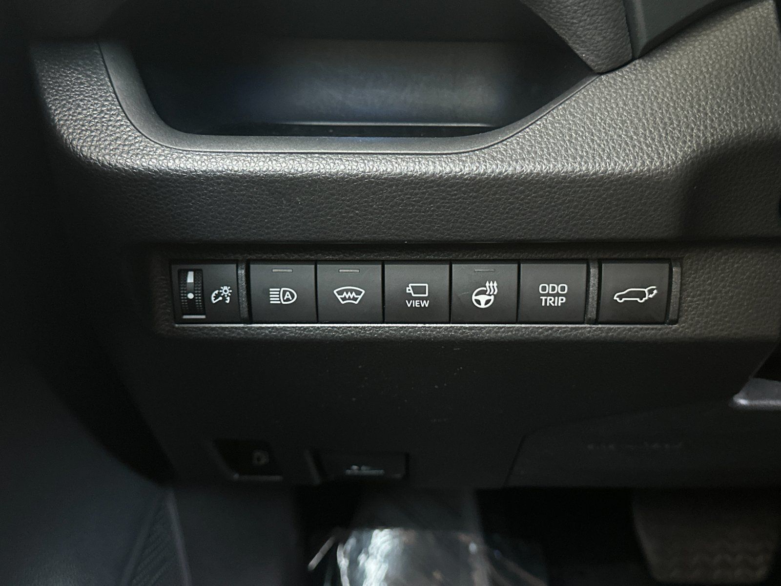 Used 2025 Toyota RAV4 XSE w/ Advanced Technology Package AWD/4WD image 27