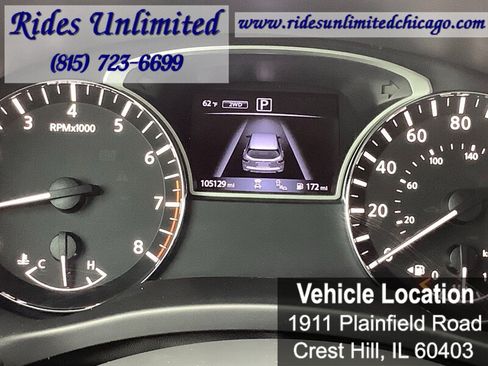 Used 2017 Nissan Pathfinder Platinum w/ Family Entertainment Package AWD/4WD image 40