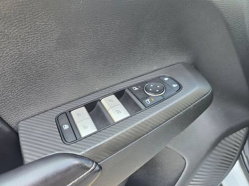 Used 2022 Mitsubishi Outlander SE AWD/4WD image 17