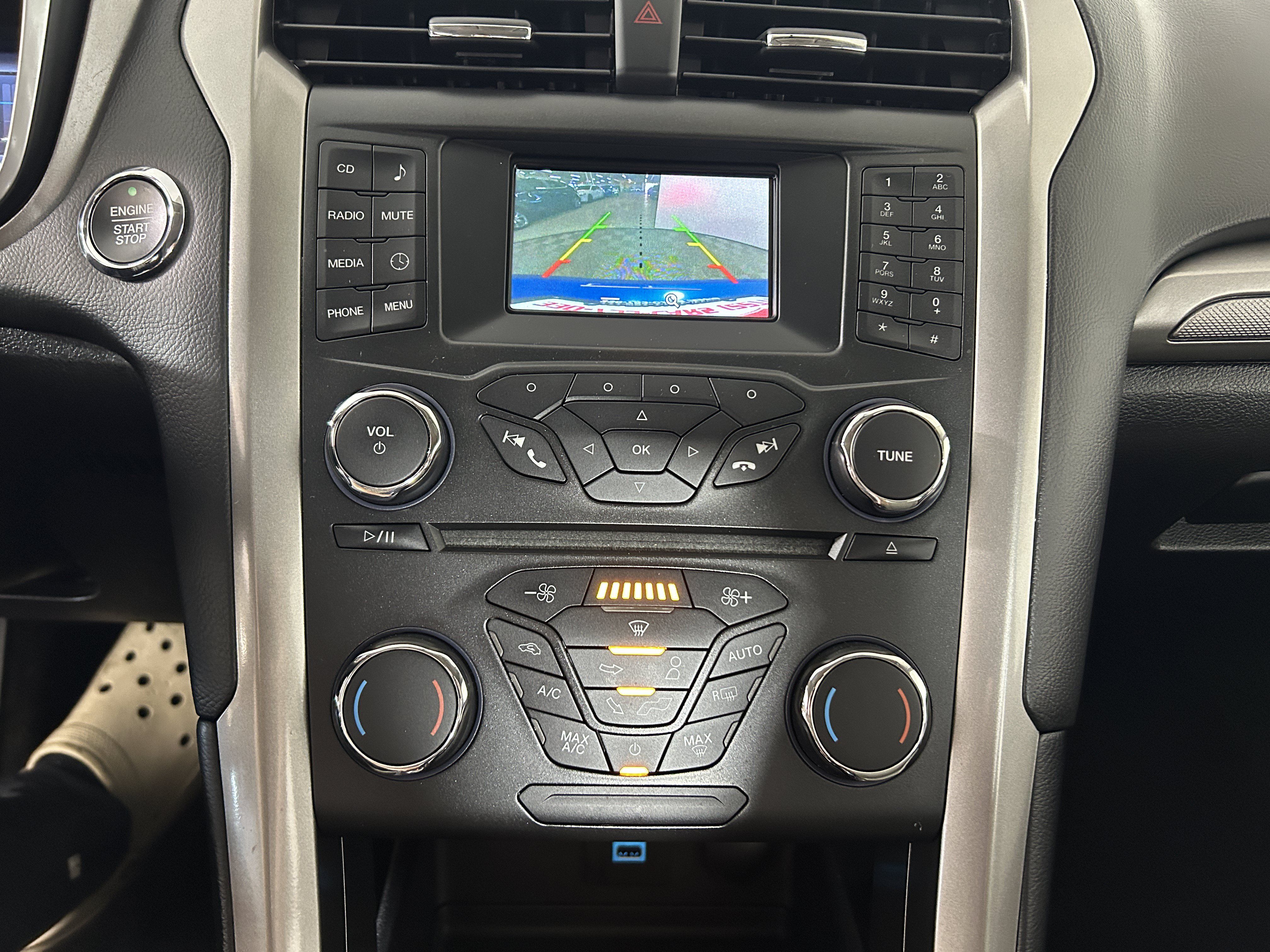 Used 2018 Ford Fusion S FWD image 19
