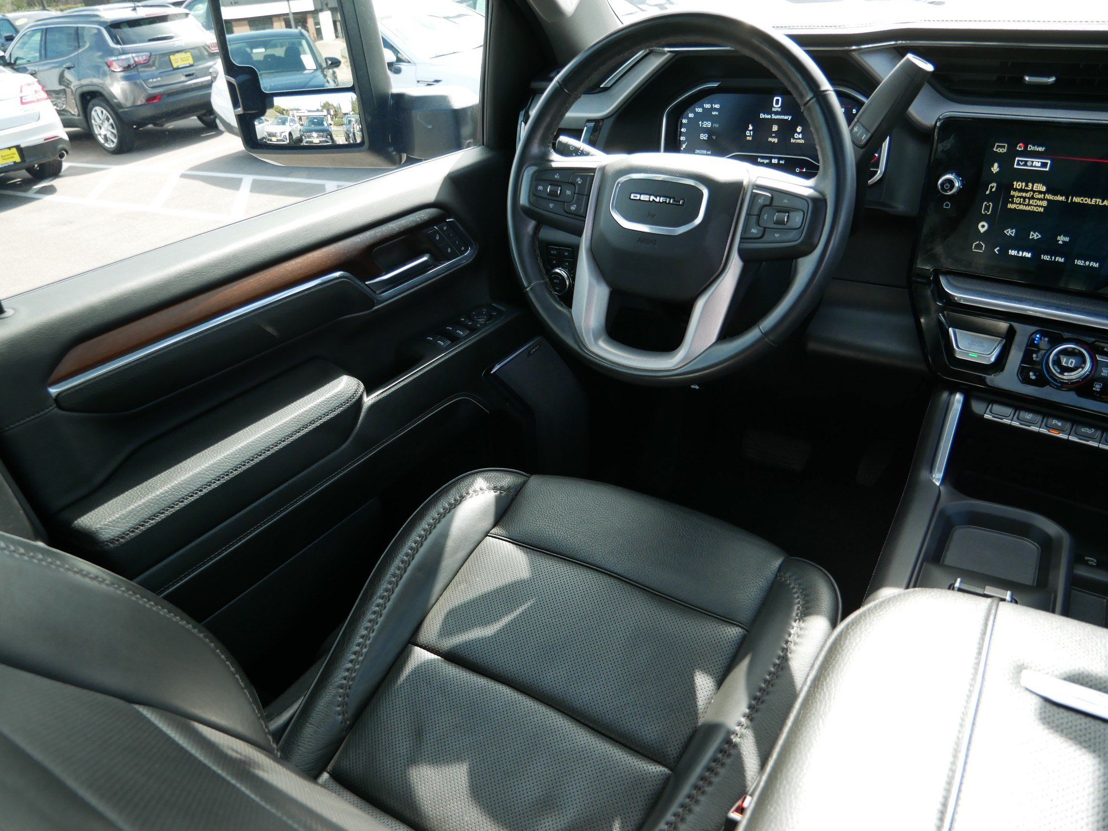 Used 2024 GMC Sierra 2500 Denali w/ Denali Reserve Package AWD/4WD image 9