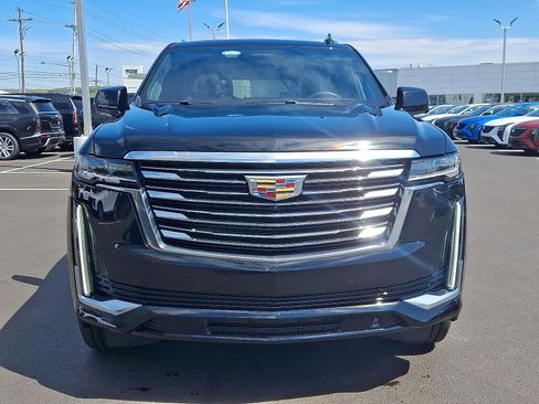 Certified 2024 Cadillac Escalade Premium Luxury Platinum AWD/4WD image 8