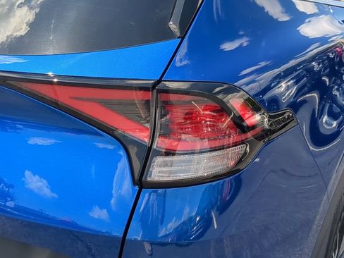 Used 2023 Kia Sportage EX FWD image 11