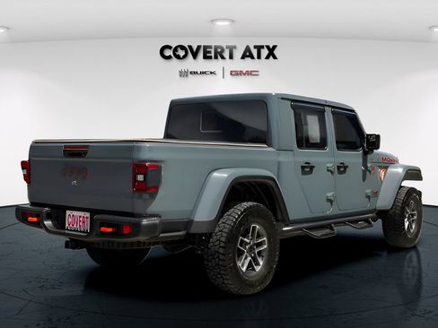 Used 2024 Jeep Gladiator Mojave AWD/4WD image 4