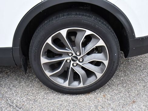 Used 2023 Lincoln Nautilus Reserve AWD/4WD image 21