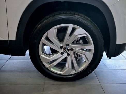 Used 2022 Volkswagen Atlas SE image 44