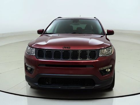 Used 2021 Jeep Compass Latitude w/ Sun and Sound Group FWD image 2