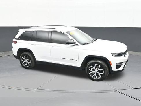 Used 2024 Jeep Grand Cherokee Limited w/ Trailer Tow Package AWD/4WD image 63