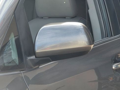 Used 2017 Toyota Sienna XLE image 10