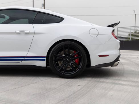Used 2020 Ford Mustang Shelby GT500 w/ Technology Package RWD image 17