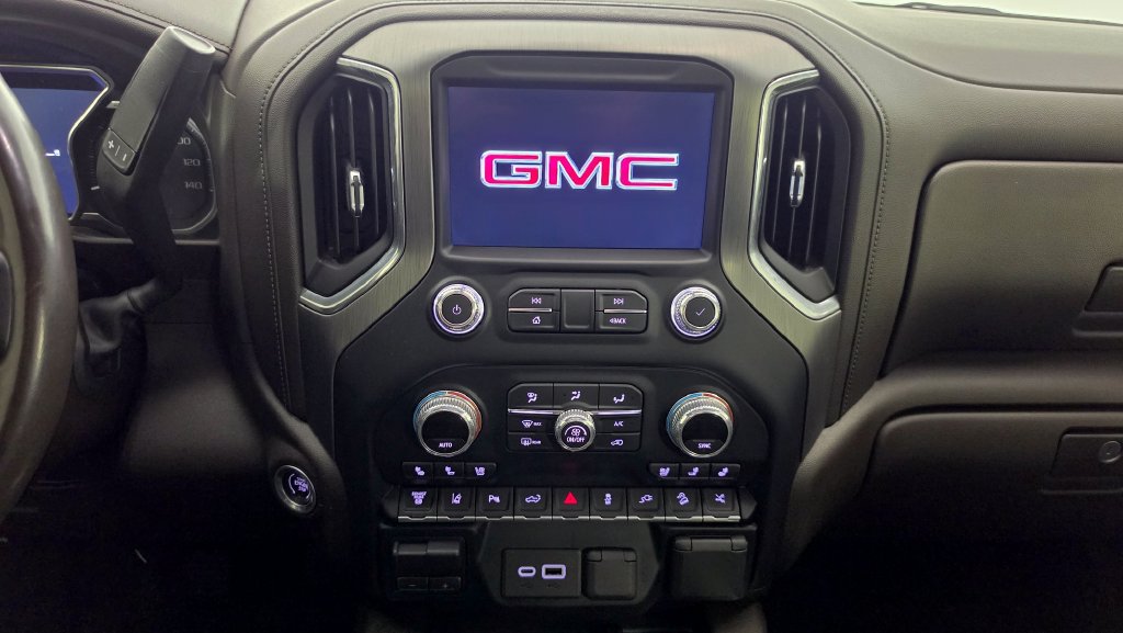 Used 2021 GMC Sierra 2500 Denali w/ Denali Ultimate Package AWD/4WD image 38