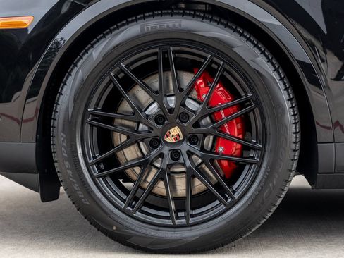 Certified 2026 Porsche Cayenne S AWD/4WD image 14