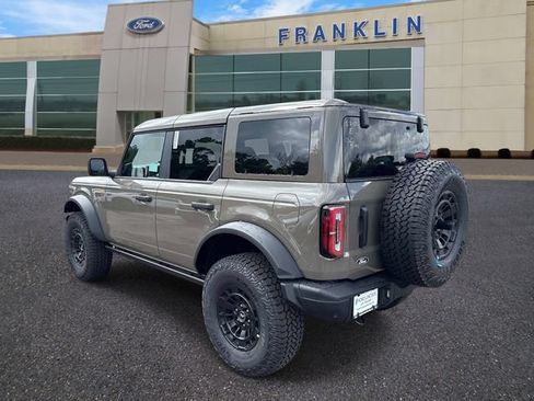 New 2026 Ford Bronco Badlands w/ Sasquatch Package AWD/4WD image 5