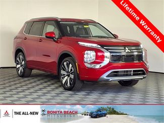 New 2025 Mitsubishi Outlander SEL video 1