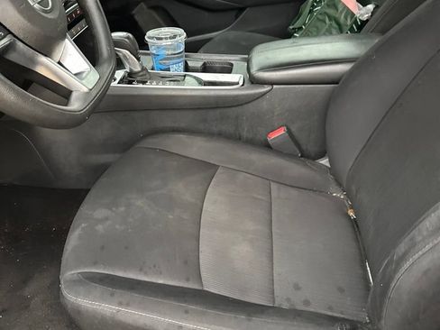 Used 2023 Nissan Sentra SV FWD image 2