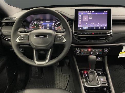 New 2025 Jeep Compass Latitude w/ Sun & Sound Group image 5