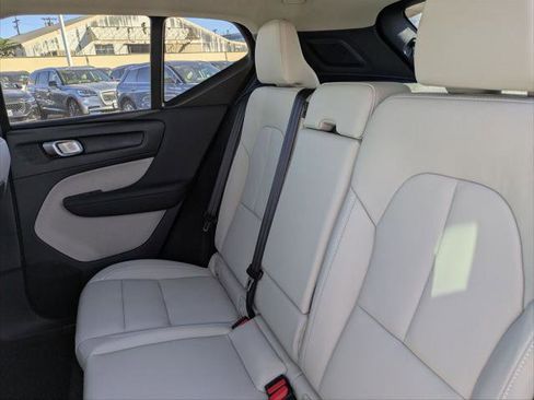New 2026 Volvo XC40 B4 Plus w/ Climate Package image 12