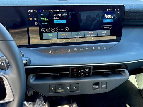 New 2026 Nissan Leaf Platinum+ image 16