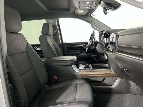 Used 2024 GMC Sierra 3500 SLE image 32