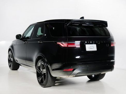 Certified 2025 Land Rover Discovery Dynamic SE AWD/4WD image 32