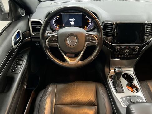 Used 2021 Jeep Grand Cherokee Limited image 11