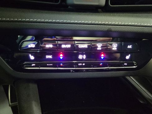 Used 2023 Buick Envision Essence w/ Sport Touring Package image 7