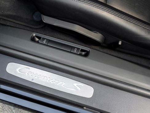 Used 2014 Porsche Cayman S image 12