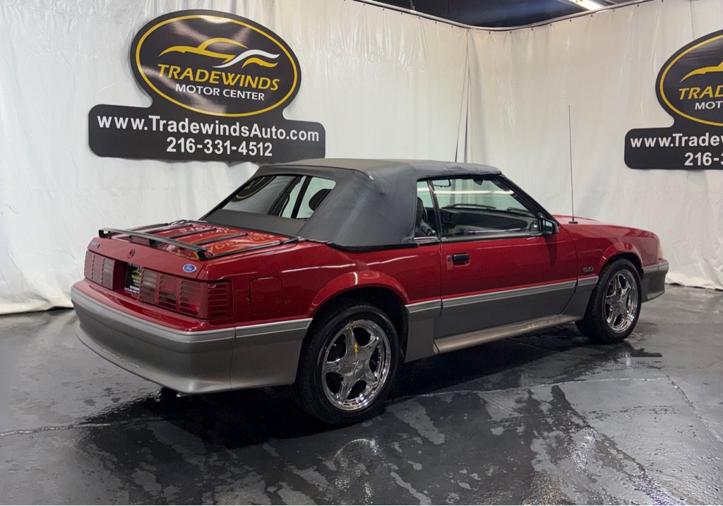 Used 1987 Ford Mustang GT RWD image 6
