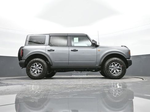 New 2025 Ford Bronco Badlands image 49