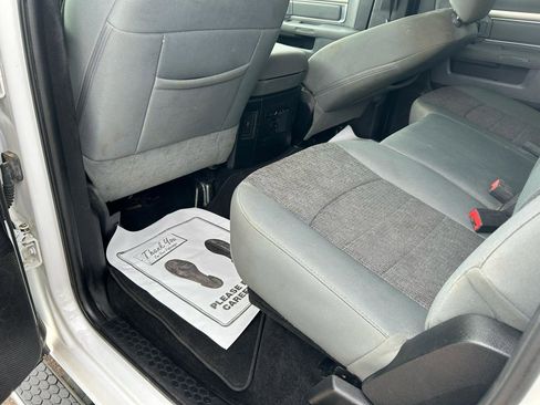 Used 2017 RAM 2500 SLT image 9