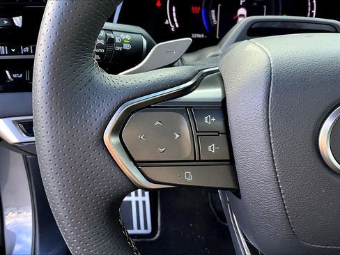 Used 2023 Lexus RX 500h F Sport image 22