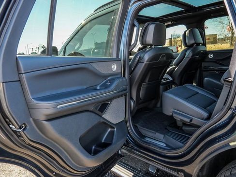 New 2025 Lincoln Navigator Reserve w/ Jet Appearance Package image 26