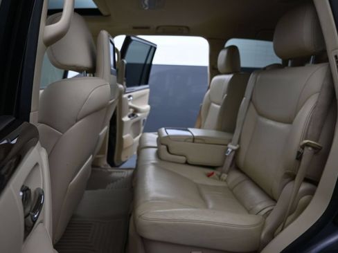 Used 2015 Lexus LX 570 4WD image 19