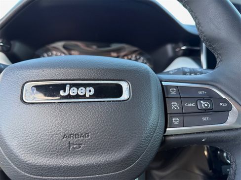 Certified 2024 Jeep Compass Limited image 26