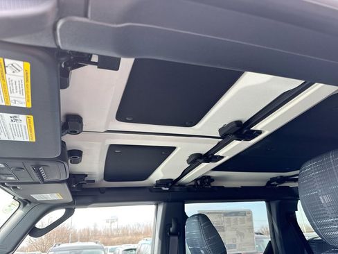 New 2026 Ford Bronco Heritage Edition AWD/4WD image 20