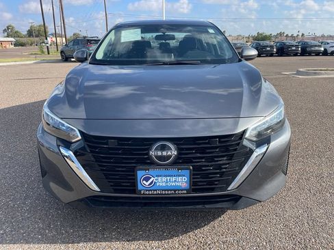Used 2025 Nissan Sentra SV FWD image 2