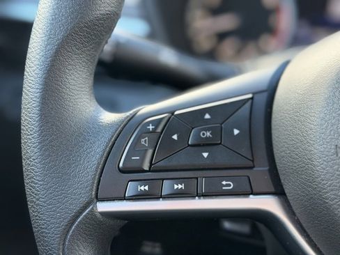 Used 2025 Nissan Altima 2.5 SV image 28