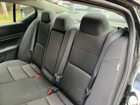 Used 2025 Nissan Altima 2.5 SV image 37