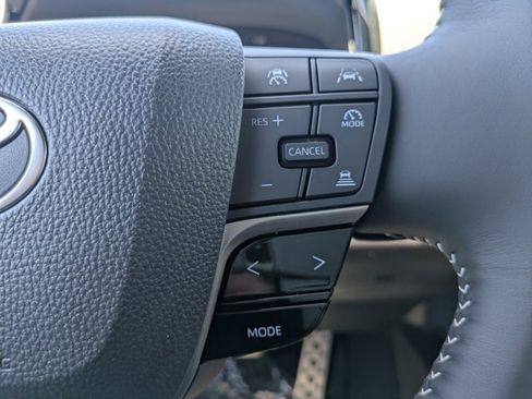 New 2025 Toyota Camry SE w/ Convenience Package FWD image 23