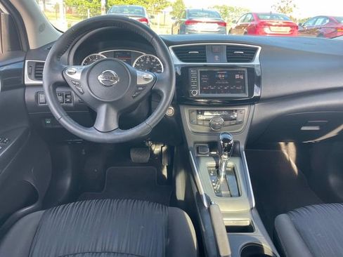Used 2019 Nissan Sentra SV image 13