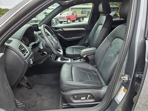Used 2016 Audi Q3 2.0T Prestige w/ Prestige Package AWD/4WD image 10