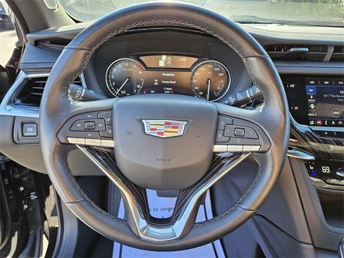 Certified 2025 Cadillac XT6 Premium Luxury image 28