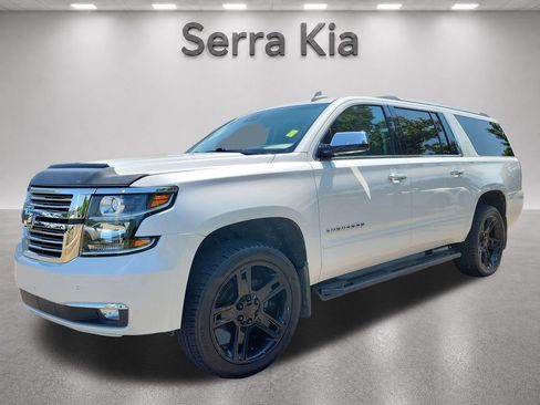 Used 2020 Chevrolet Suburban Premier RWD image 1