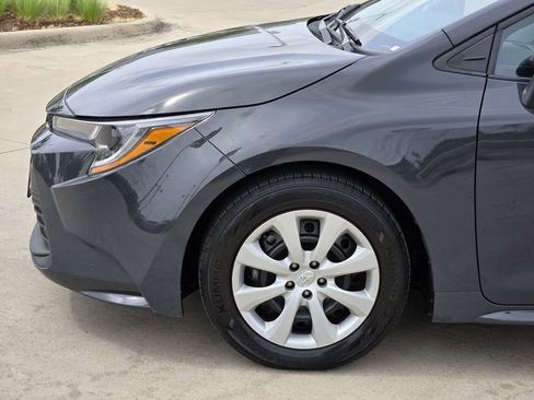 Used 2024 Toyota Corolla LE image 6