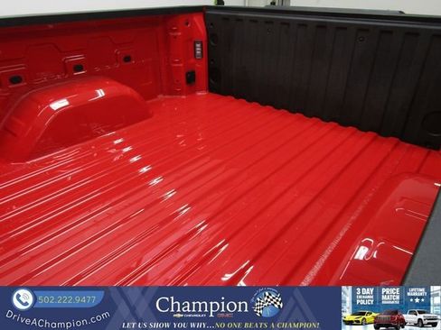 Certified 2025 GMC Sierra 1500 Elevation image 16